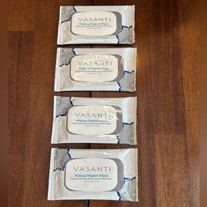 NWT‎ (Lot of 4) VASANTI MAKEUP Magnet WIPES